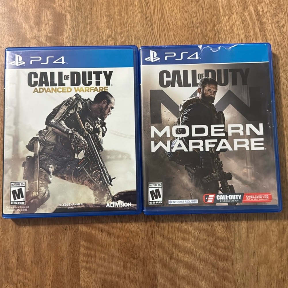 PS4 Call of Duty Bundle: Advanced Warfare & Modern Warfare